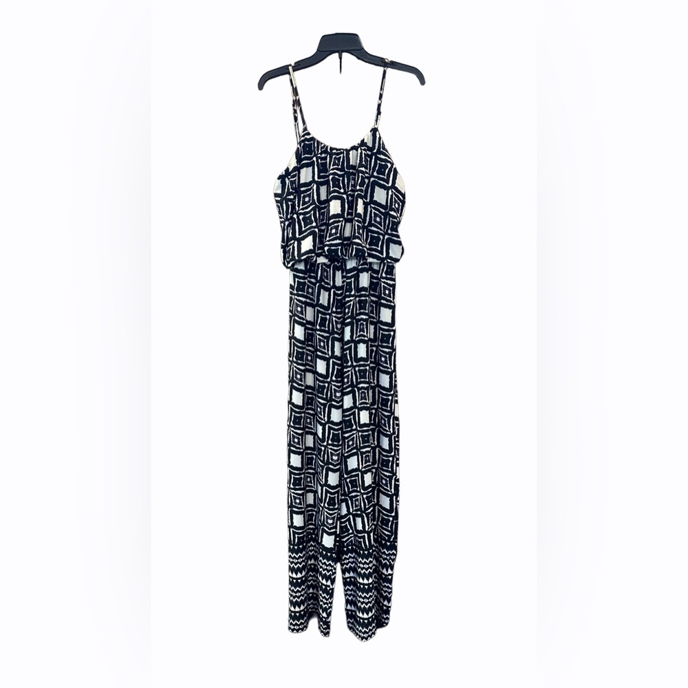 Geometric Pattern Jumpsuit. - Picture 2 of 4